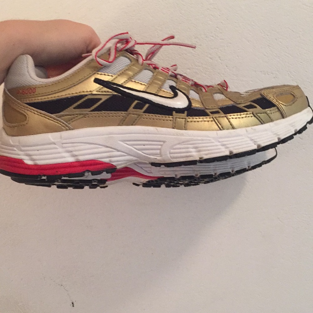 NIKE P-6000 women’s 8 GOOD CONDITION